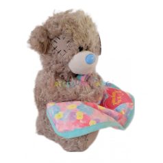   Me To You maci: A "hug from me to you" feliratú takaróval