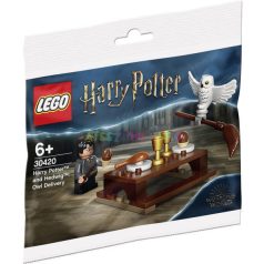   LEGO 30420 Harry Potter: Harry Potter és Hedwig Bagolyszállítás